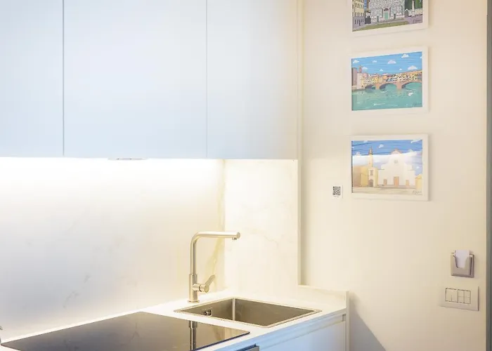 Modern Art In Apartamento Florença