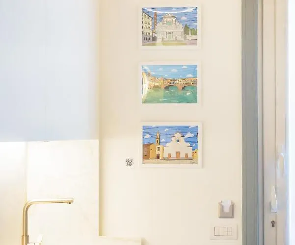 Modern Art In Apartamento